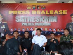 Perempuan Muda Melahirkan di Kamar Kos, Bayi Dibekap Hingga Tewas