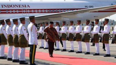 Presiden Republik Indonesia, Prabowo Subianto tiba di Bunga Raya Complex, Bandara Internasional Kuala Lumpur, Malaysia, pada Kamis, 9 Januari 2025, sekitar pukul 10.00 waktu setempat