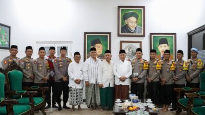 Kapolres Jombang Sowan Kiai Pondok Pesantren Tebuireng