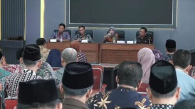 Sosialisasi Pengadaan Seragam Gratis SD/MI dan SMP/MTs Tahun 2025
