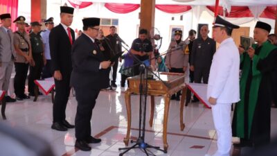 Bupati Jombang Warsubi Resmi Lantik Slamet Santoso Sebagai KDAW Desa Mojokrapak