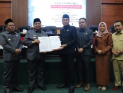 Rapat Paripurna DPRD dan Bupati Jombang Sahkan Perda Perlindungan Perempuan dan Anak