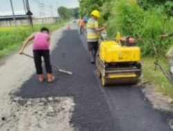 Jelang Arus Mudik Lebaran Dinas PUPR Jombang Prioritaskan Perbaikan Jalan Rusak