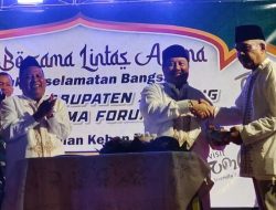 Pertama Kalinya, Pengajian Pemkab Jombang Digelar Di Ruang Terbuka, Masyarakat Guyub