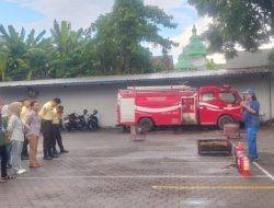 Simulasi Kebakaran Digelar BRI Mojokerto, Karyawan Dilatih Tanggap Darurat