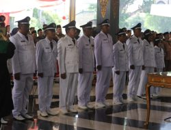 Melantik 10 KDAW, Bupati Jombang Warsubi Ingatkan Kades Jadi Energi Baru Dan Jaga Kondusivitas Menuju Pilkades 2027