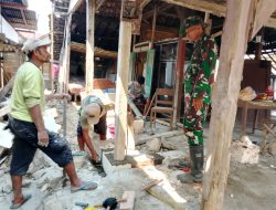 TMMD Ke-130 Kodim Jombang Bedah Rumah Ibu Hayati, Wujud Kepedulian TNI Kepada Rakyat